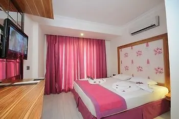 Cle Boutique فندق مرمريس